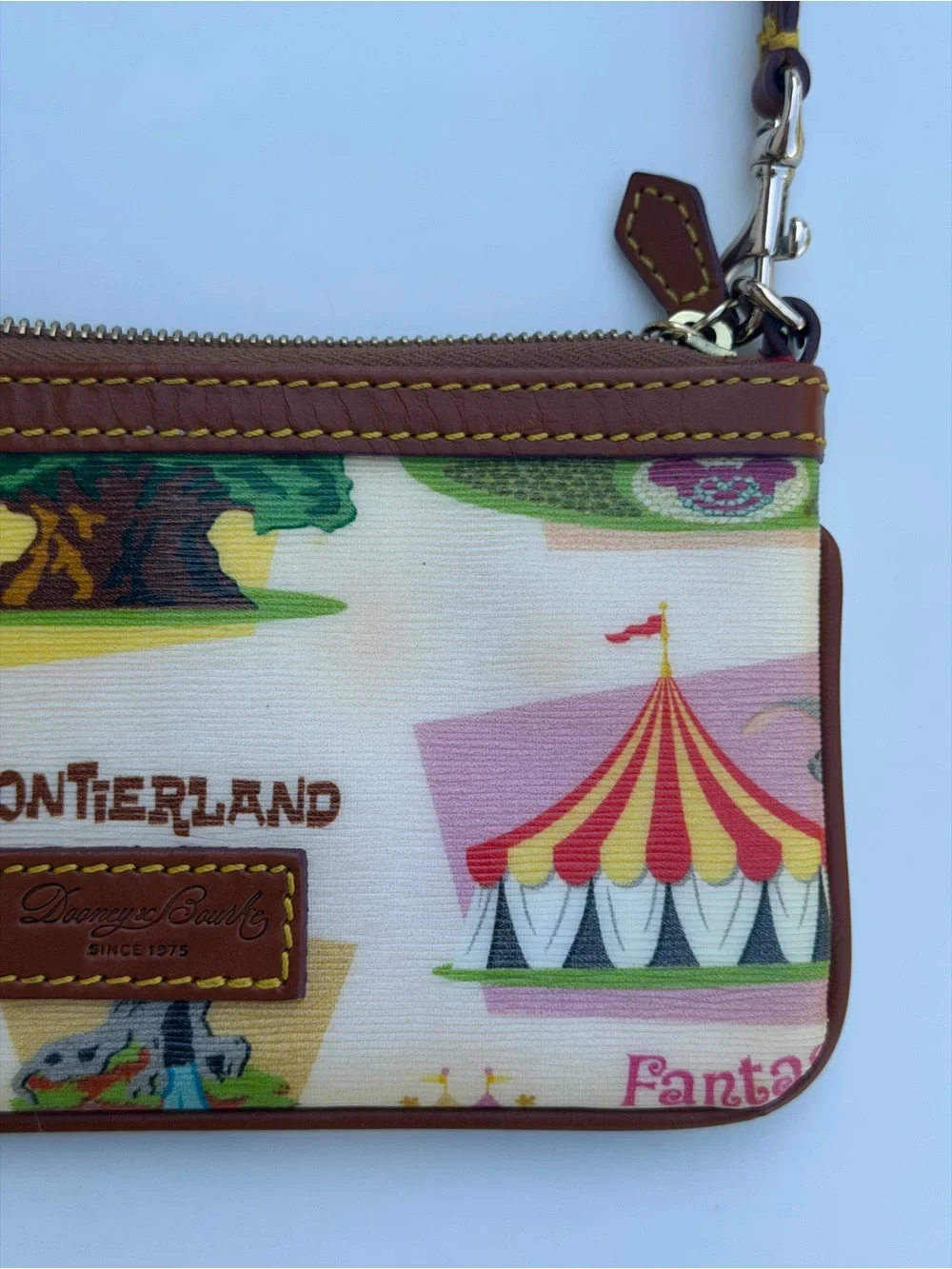 Disney Parks VTG Dooney & Bourke Frontierland Wristlet Bag Leather Multi-Color